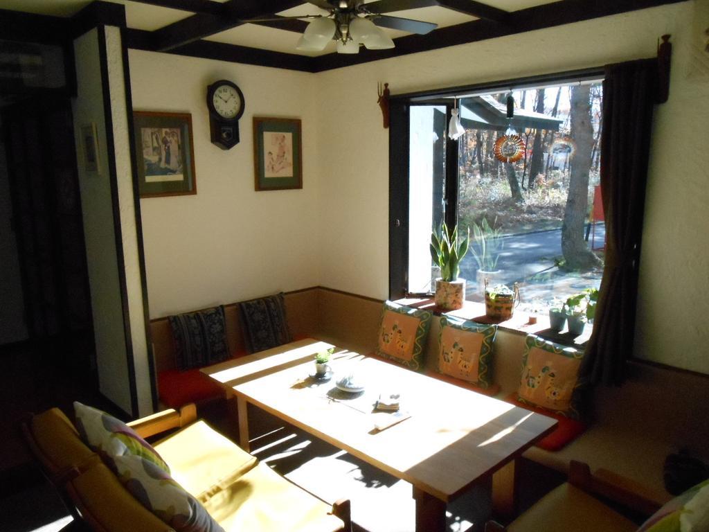 Pension Nugget Inn Hakuba Eksteriør billede